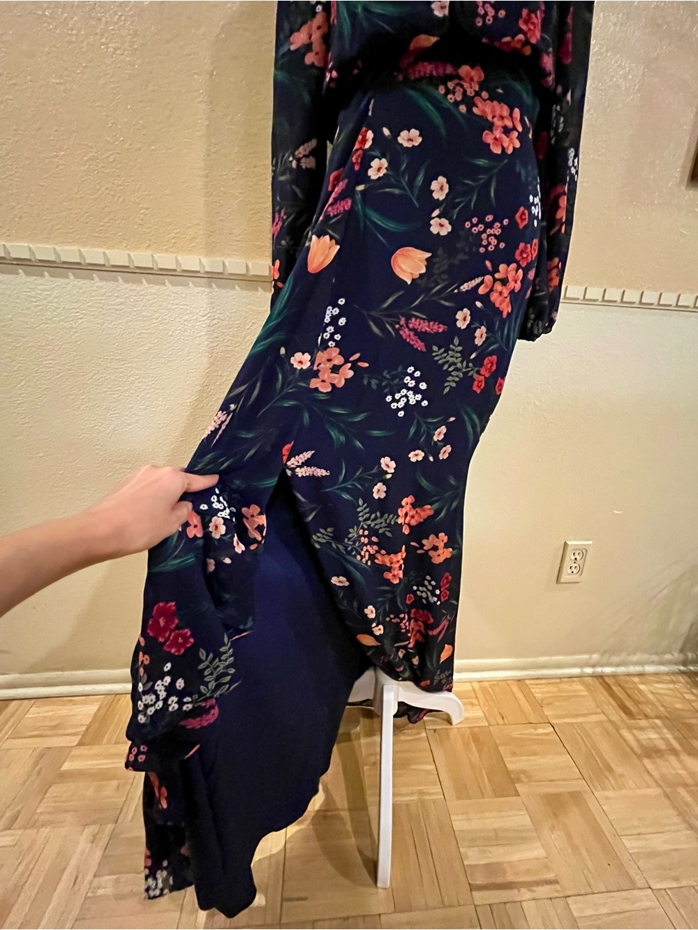 Eliza J Chiffon Floral Long Dress. Balloon long sleeve, slit, cascading ruffle 6 - Picture 10 of 16
